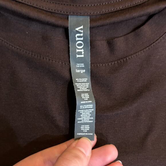 Vuori Men’s Size Large Strato Tech Tee Oxblood Heather Activewear Athleisure - Picture 5 of 6